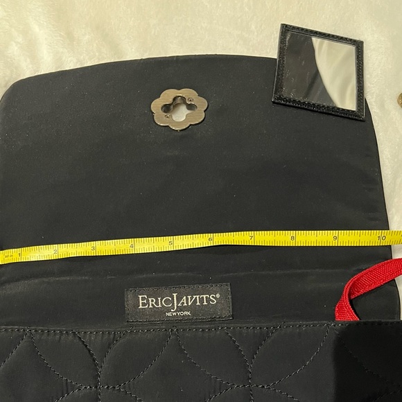 Eric Javits Da Dance Quilted shoulder bag. - Picture 8 of 12